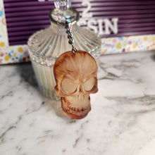 Load image into Gallery viewer, Pre Made Resin Flat Skull Keyring
