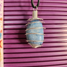 Load image into Gallery viewer, Tumble Stone Cage Necklace
