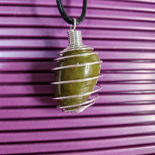 Load image into Gallery viewer, Tumble Stone Cage Necklace
