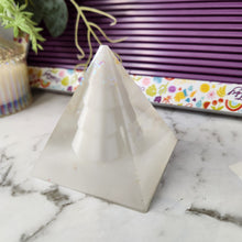 Load image into Gallery viewer, Pre Made Resin  Pyramid Paper Weight/ Décor
