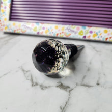 Load image into Gallery viewer, Pre made resin Wine Bottle Stopper
