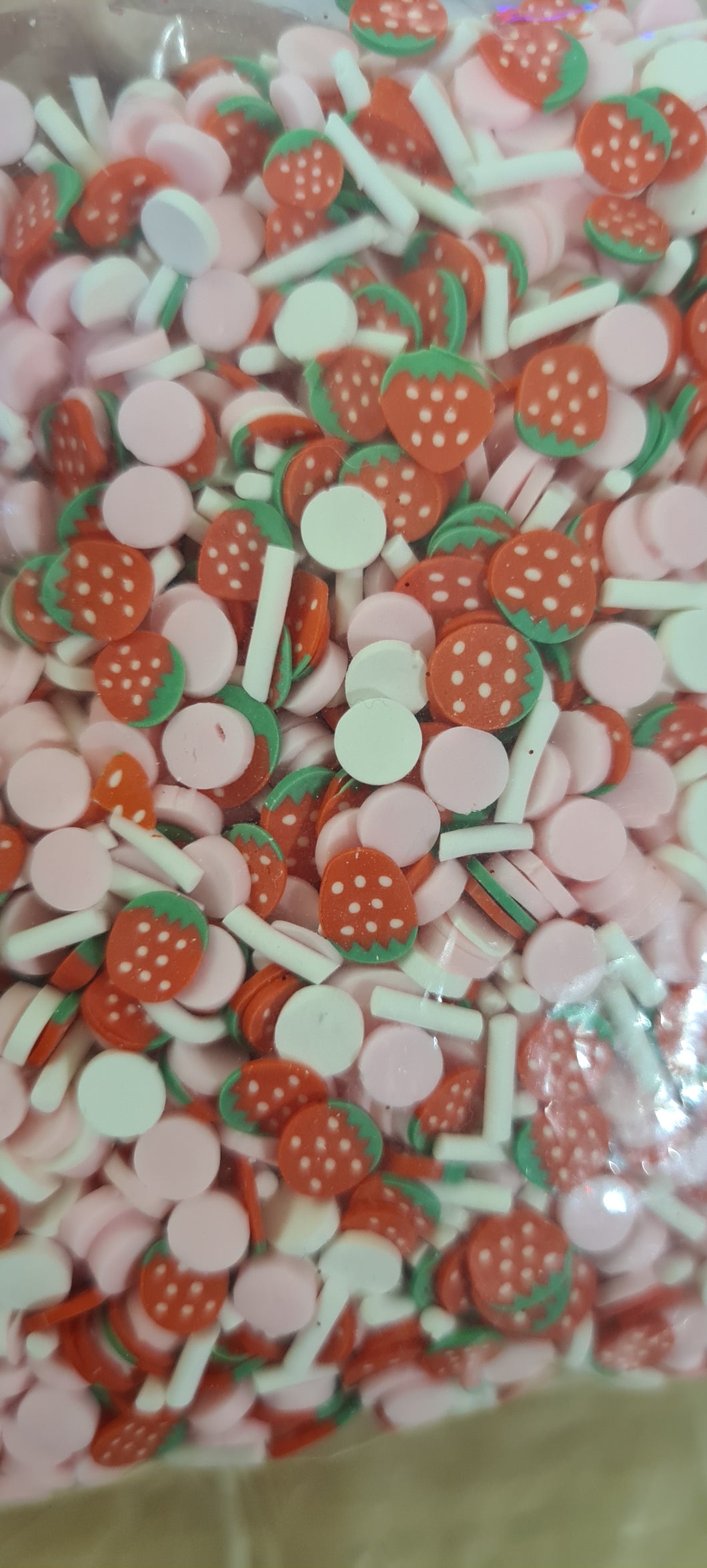 Clay Red Strawberry Mix Slices