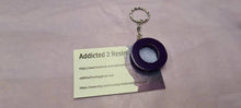 Load image into Gallery viewer, Pre Made Resin Letter O Keyrings
